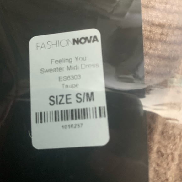 Fashion nova dress - Picture 3 of 3